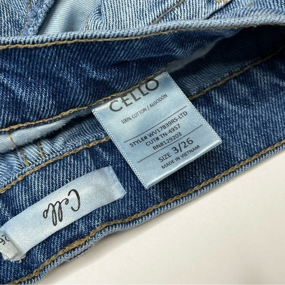 Women’s Jeans Cello High Rise Distressed Dad Boyfriend Denim Size 3/26 - Picture 10 of 10